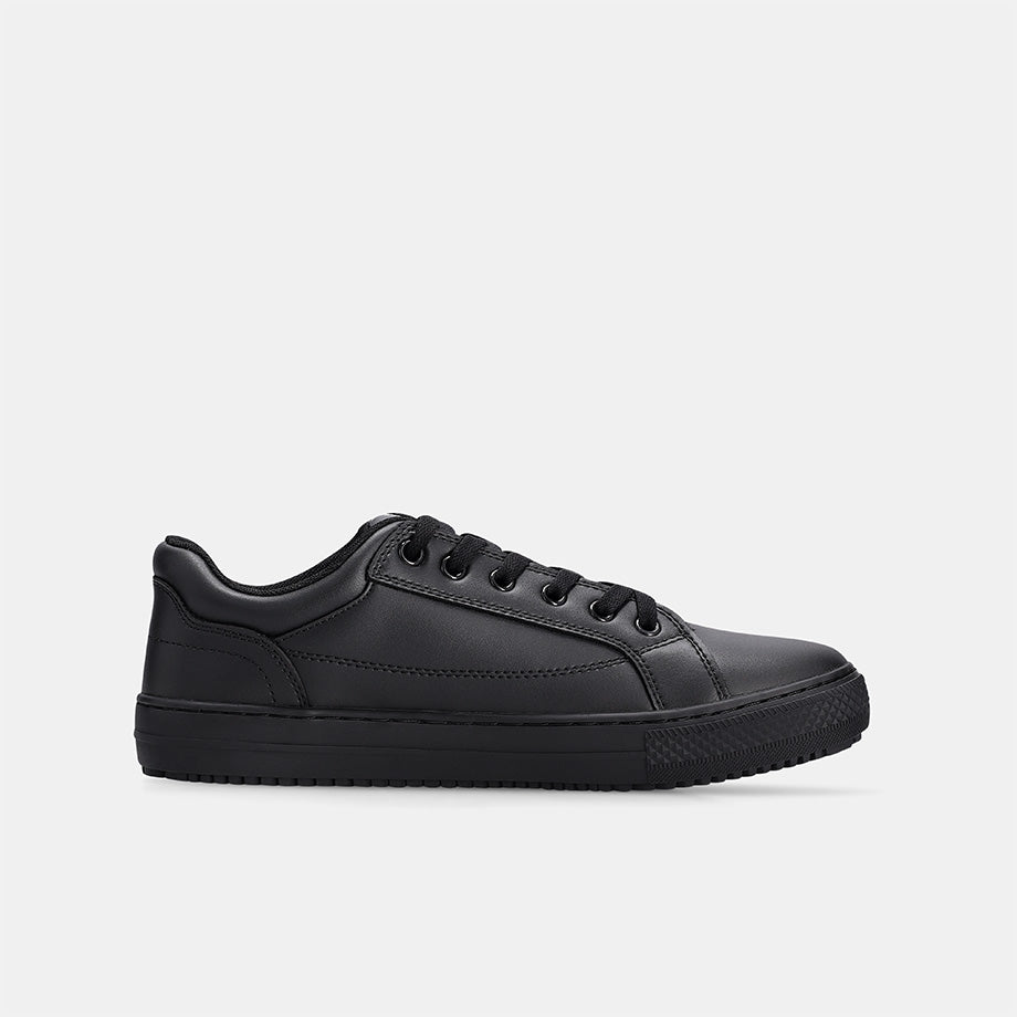 Bata Industrials - Raven