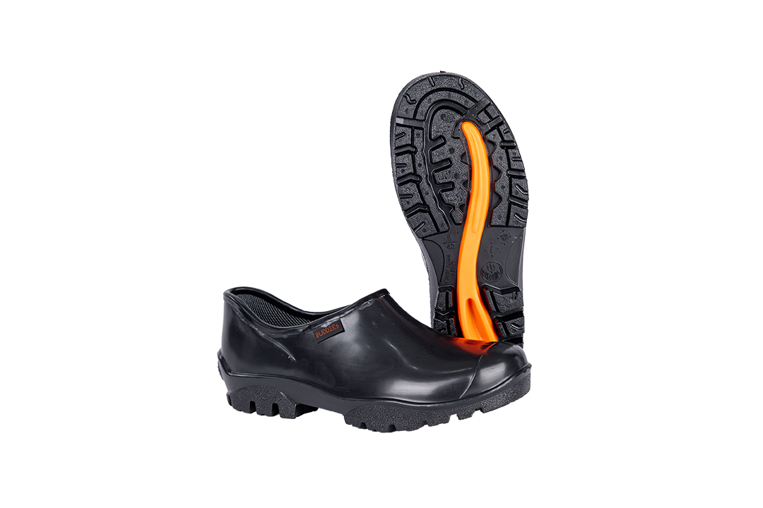 SHOVA BLACK SLIP ON SHOE
